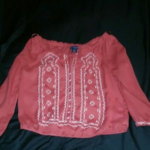 American eagle 100% polyester with 3/4 sleeves